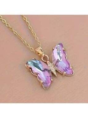 Fashion Style Gradient Butterfly Pendant Necklace for Women ( 1 Pc )